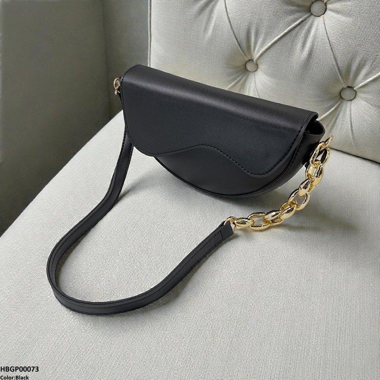 Aurelia Saddle Armpit Bag Black