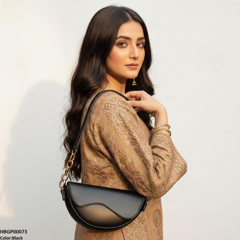 Aurelia Saddle Armpit Bag Black